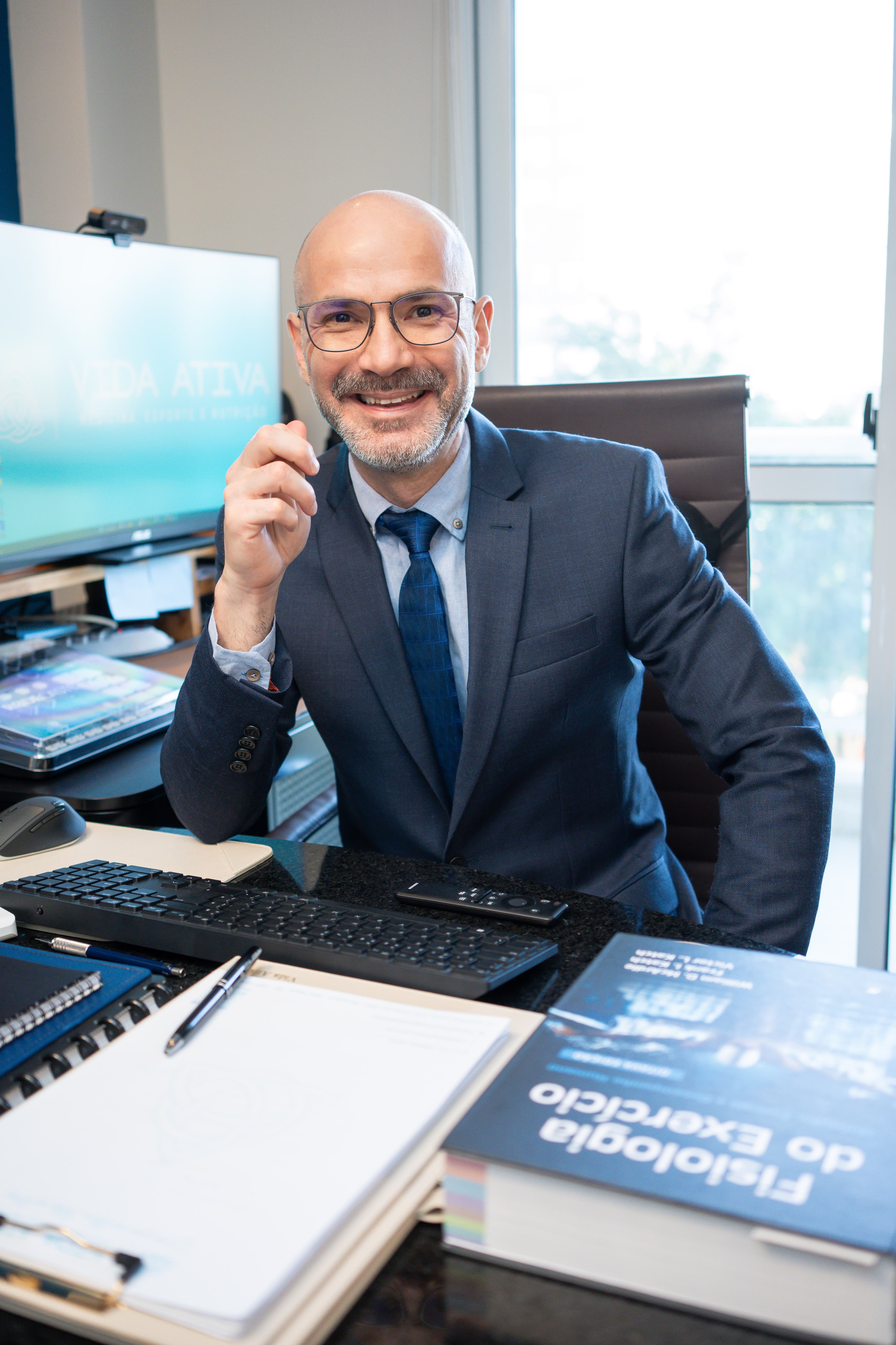 Dr. Mateus Antunes Nogueira