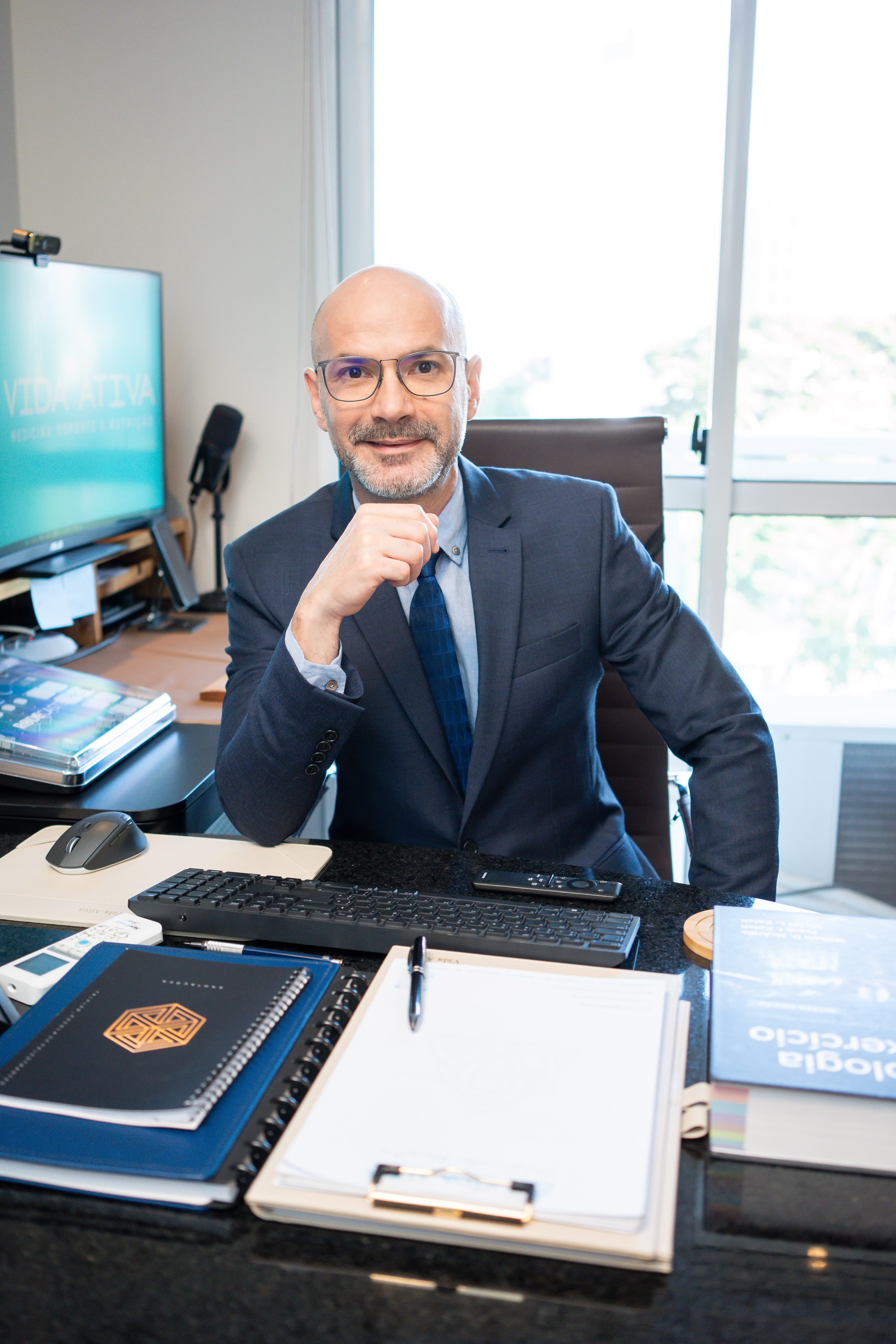 Dr. Mateus Antunes Nogueira — retrato institucional